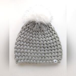 Fabletics Gray Chunky Knit Pom Pom Warm Winter Beanie Hat NWOT